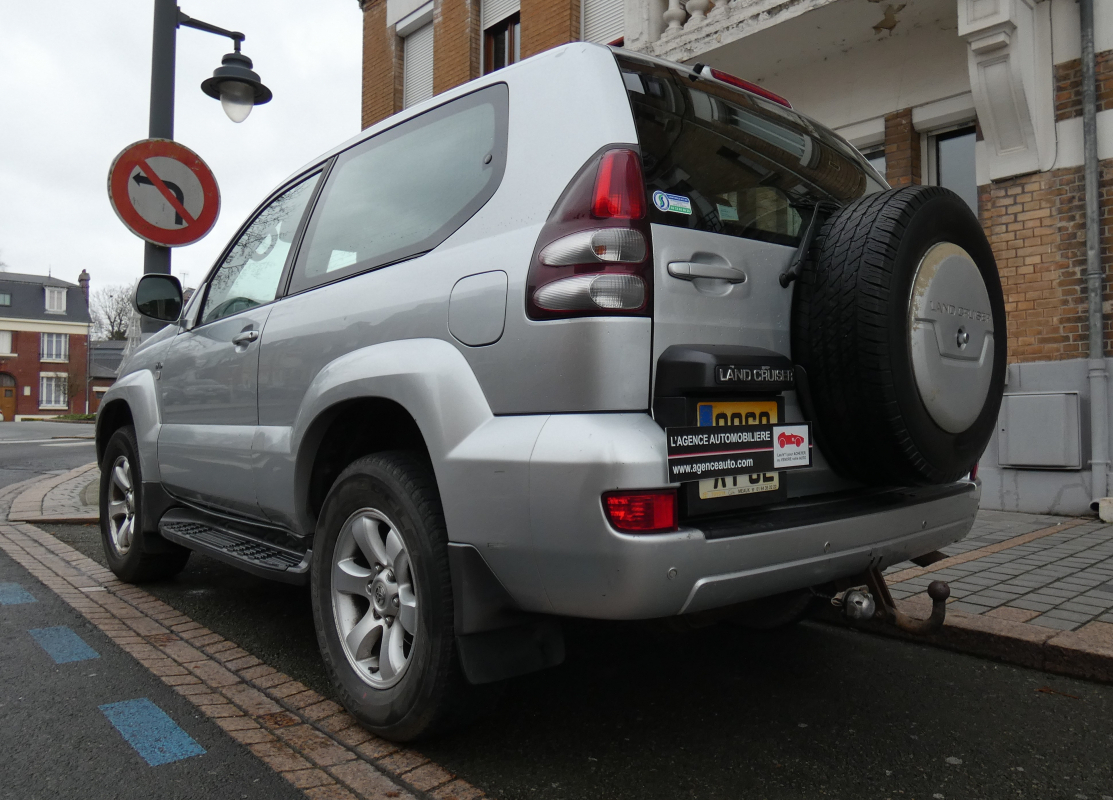 Toyota Land Cruiser — 11